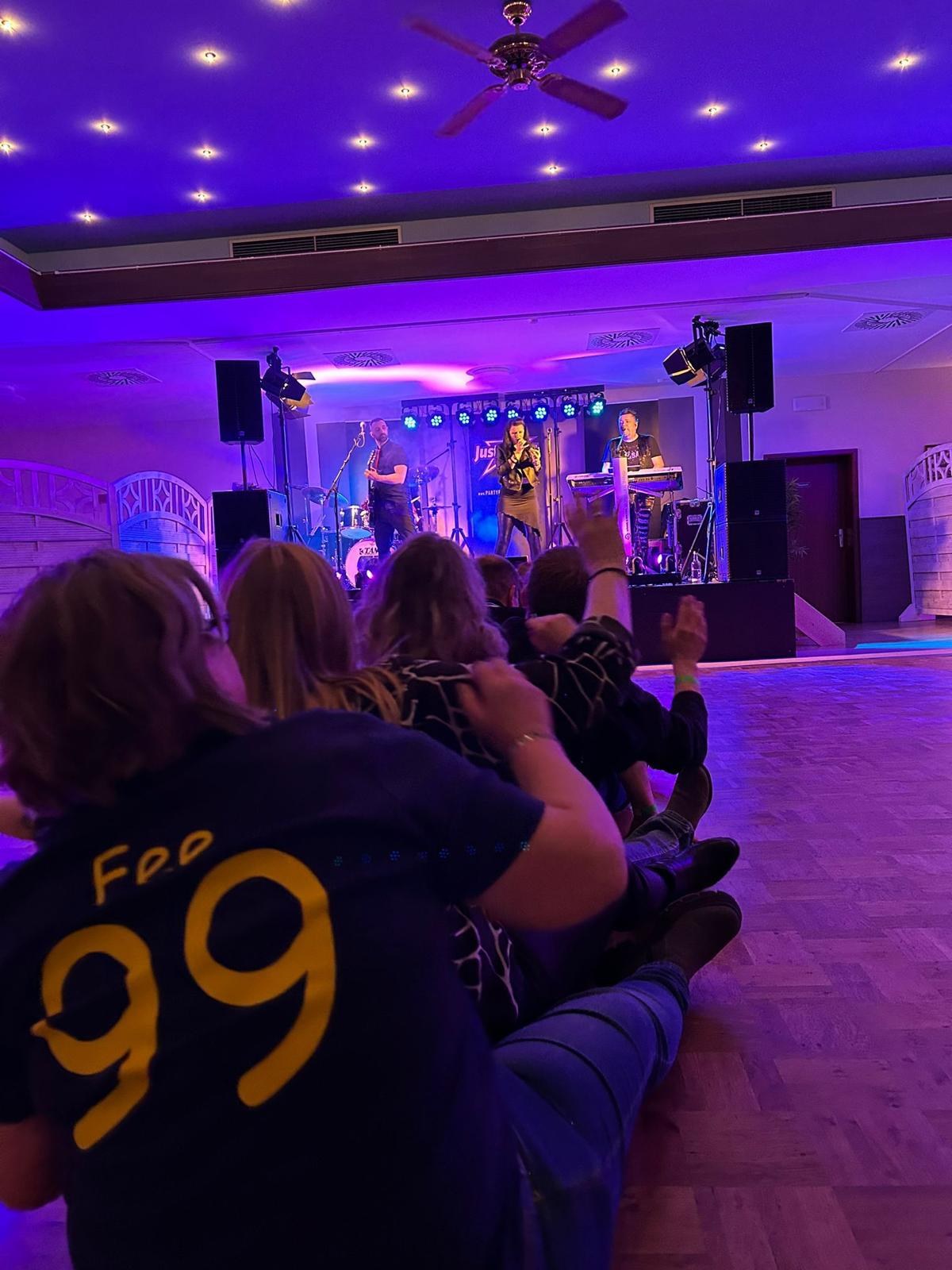 Just4you die Partyband des Nordens
