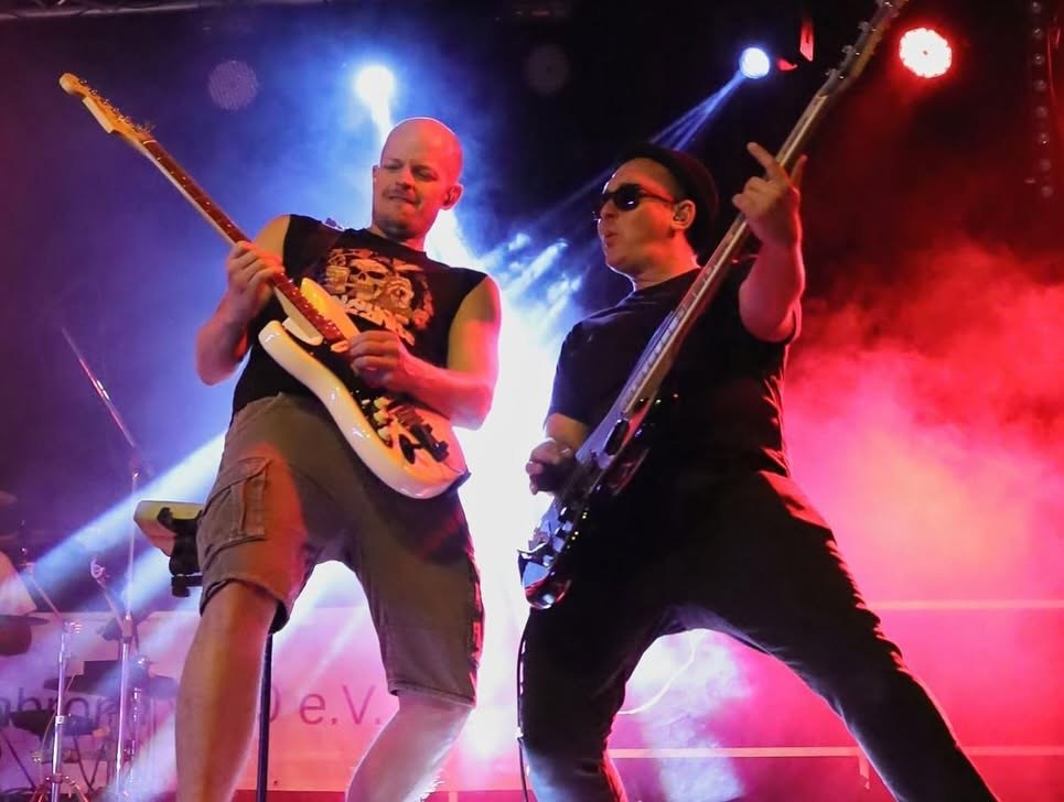 Partyband aus Böblingen mit PA und Licht