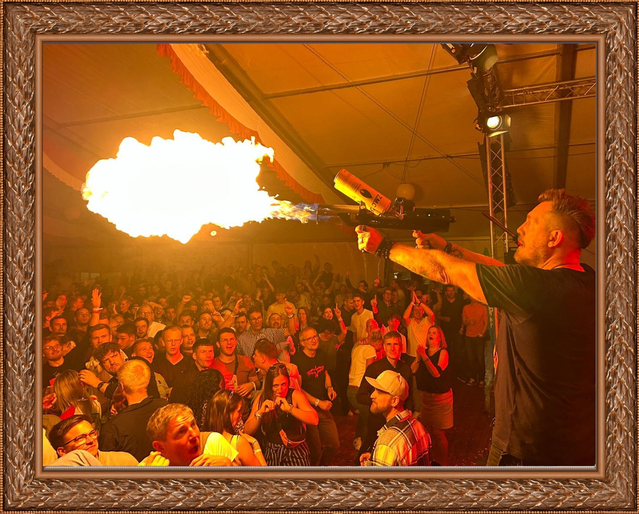 PartyShow